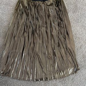 Black and gold pleated skirt